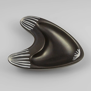 Small triangular bowl from the Burgundia series of Soholm Denmark production number 2022